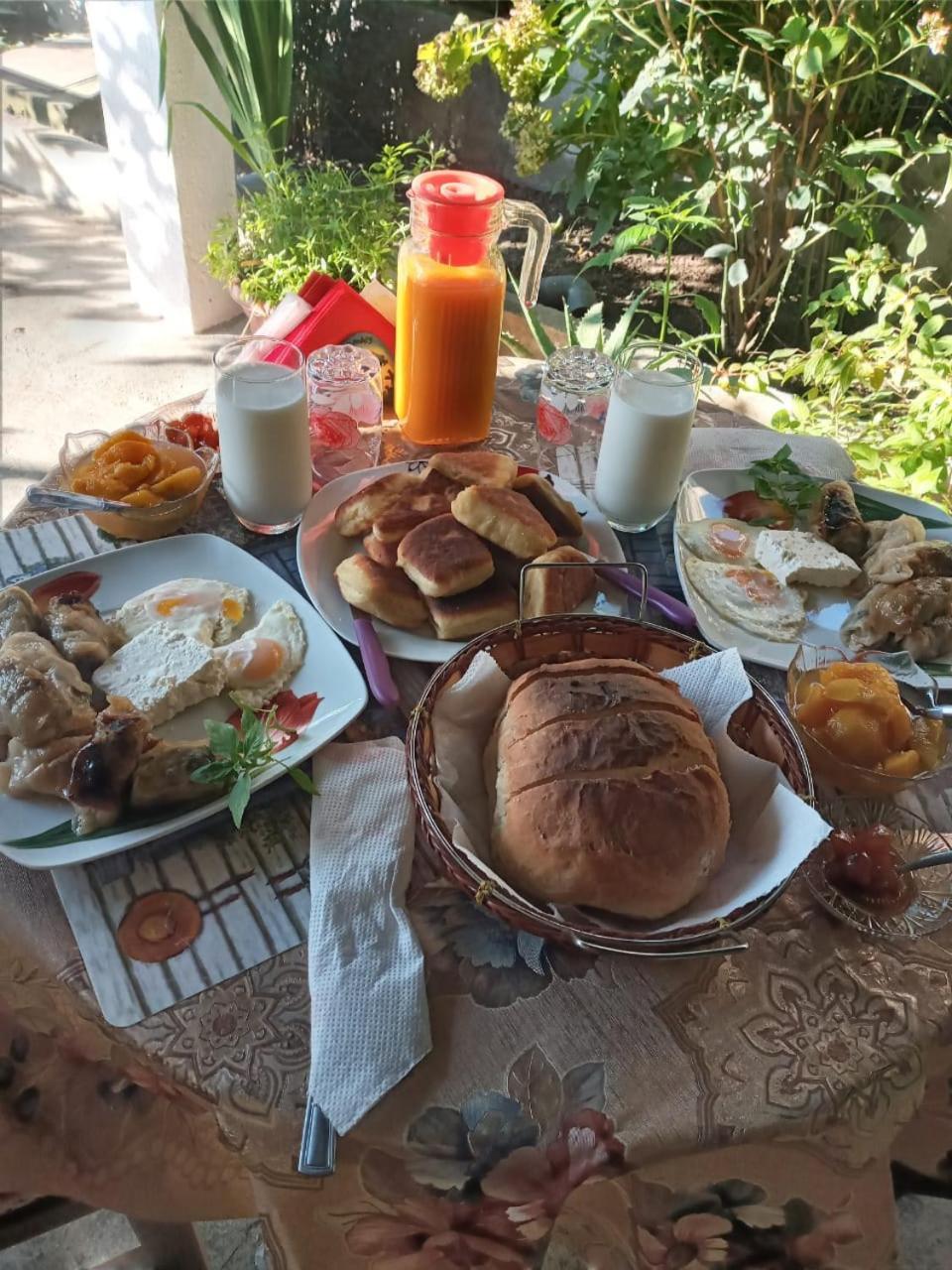 Relax Camping Gjirokastër Buitenkant foto